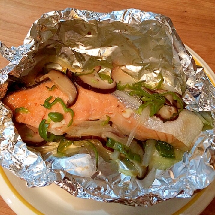 鮭と野菜のホイル焼き